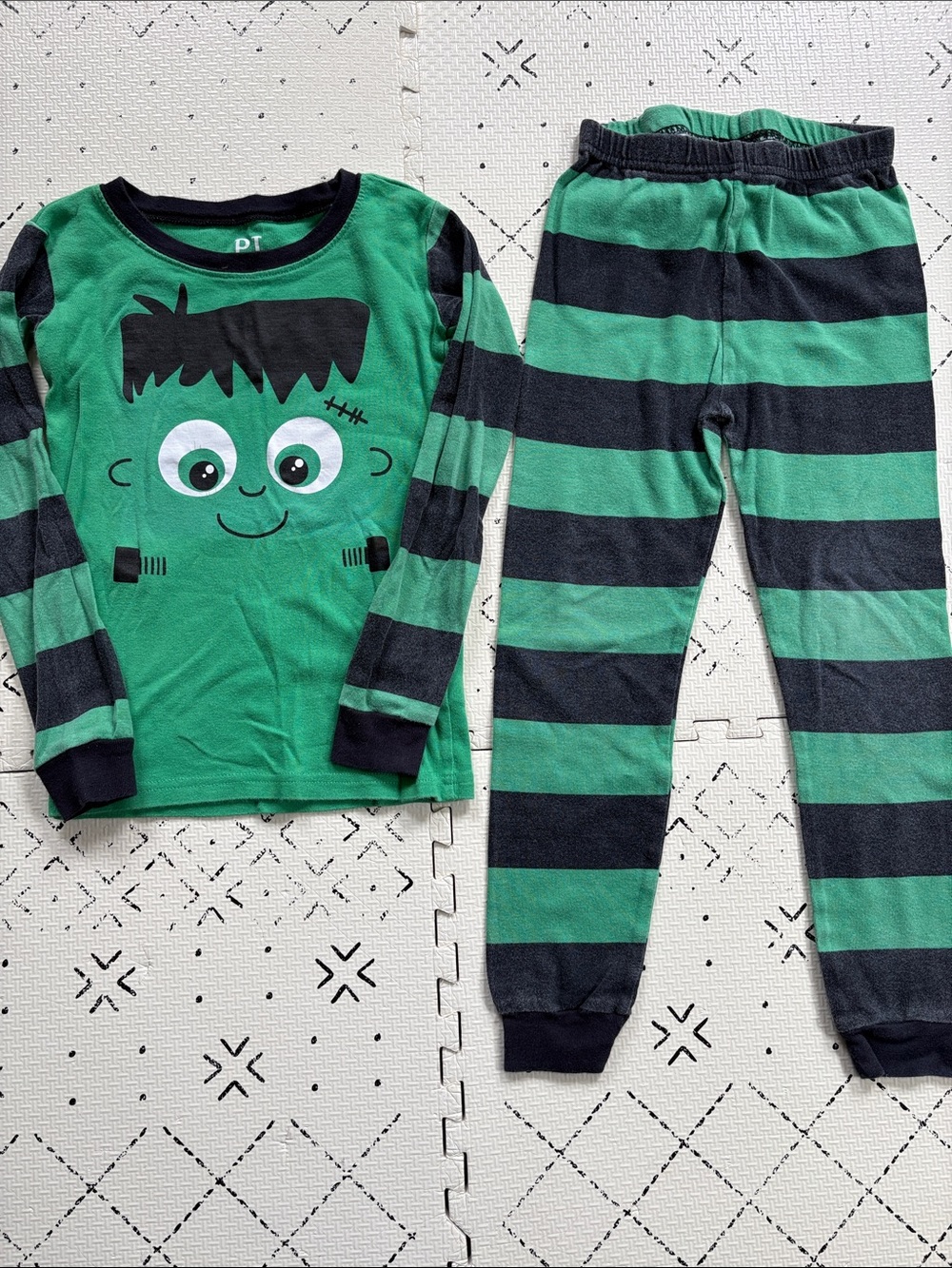 Children's Place Halloween pajamas